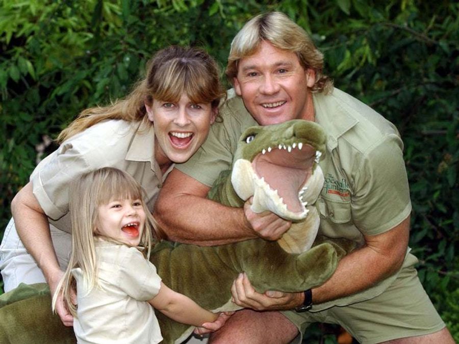 Bindi Irwin pays tribute to crocodile hunter father on Steve Irwin Day | Express & Star