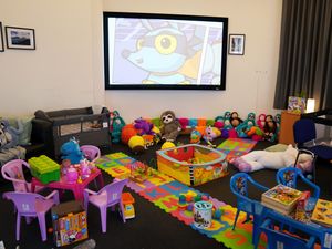 Supporting image for story: Almost 30% of Ukrainian refugees arriving in to Ireland were under 14