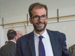 Supporting image for story: Discussions continue over new council administration