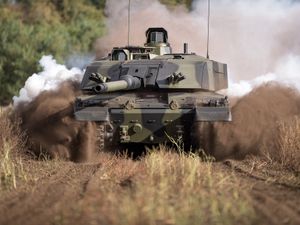 Supporting image for story: New defence contract puts Telford at 'forefront' of armour development' for new British battle tanks
