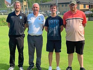 Supporting image for story: Armstrong hits back for Woodfield win