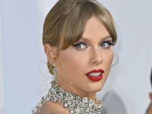 Supporting image for story: Taylor Swift claims biggest chart opening of the year for rerecorded album 1989