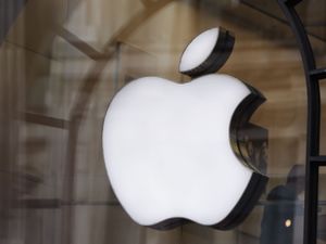 Supporting image for story: Home Office orders Apple to let it access users’ encrypted files – report