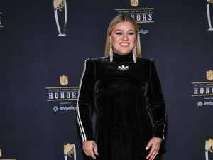 Supporting image for story: Kelly Clarkson denies Ozempic use but confirms she takes weight loss medication
