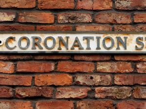 Supporting image for story: Police fix broken TV for ‘lonely’ Coronation Street fan