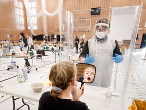 Supporting image for story: Ministers under fire over Indian variant ahead of restrictions easing on Monday