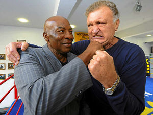 Supporting image for story: Joe Bugner hits the town with old foe Shavers