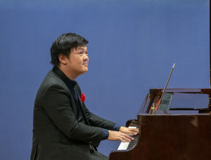 Supporting image for story: Pianist Edward Leung returns to Newport
