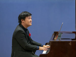 Supporting image for story: Pianist Edward Leung returns to Newport