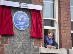 Supporting image for story: Blue plaque unveiled at former home of Thomas The Tank Engine creator