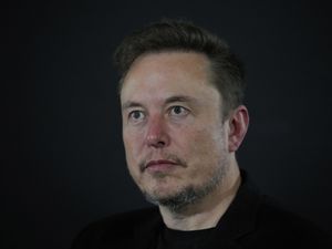 Supporting image for story: Elon Musk grooming attacks ‘misjudged and misinformed’, Wes Streeting says