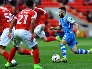 Supporting image for story: No comparison as Walsall's Erhun Oztumer emulates Romaine Sawyers