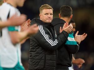 Supporting image for story: Eddie Howe: Anthony Gordon ‘handled disappointment well’ after penalty miss