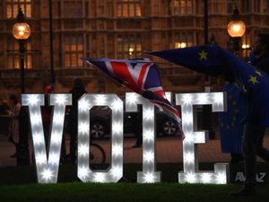 Supporting image for story: MPs fail to back alternative Brexit options