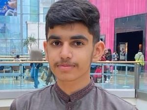Supporting image for story: Boy, 15, pleads not guilty to Birmingham city centre stabbing murder of 17-year-old