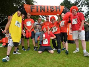 Supporting image for story: Hundreds take part in village fun run