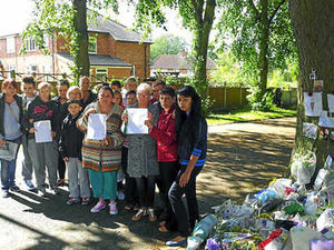 Supporting image for story: Call to shut alleyway after Shane Watson's killing