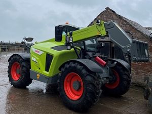 Supporting image for story: Police appeal for information after 'distinctive' tractor stolen from farm