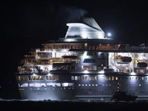 Supporting image for story: Cruise ship remains in Belfast Lough after leaving harbour