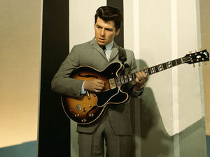 Supporting image for story: Sensational show to bring swinging 60s to Shropshire