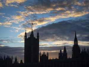 Supporting image for story: Pay rise for MPs scrapped amid coronavirus fallout