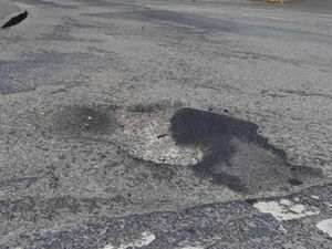 Supporting image for story: Fear over potholes after thaw