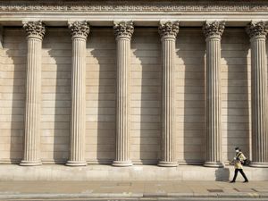 Supporting image for story: Bank injects £150bn into economy as England enters second lockdown