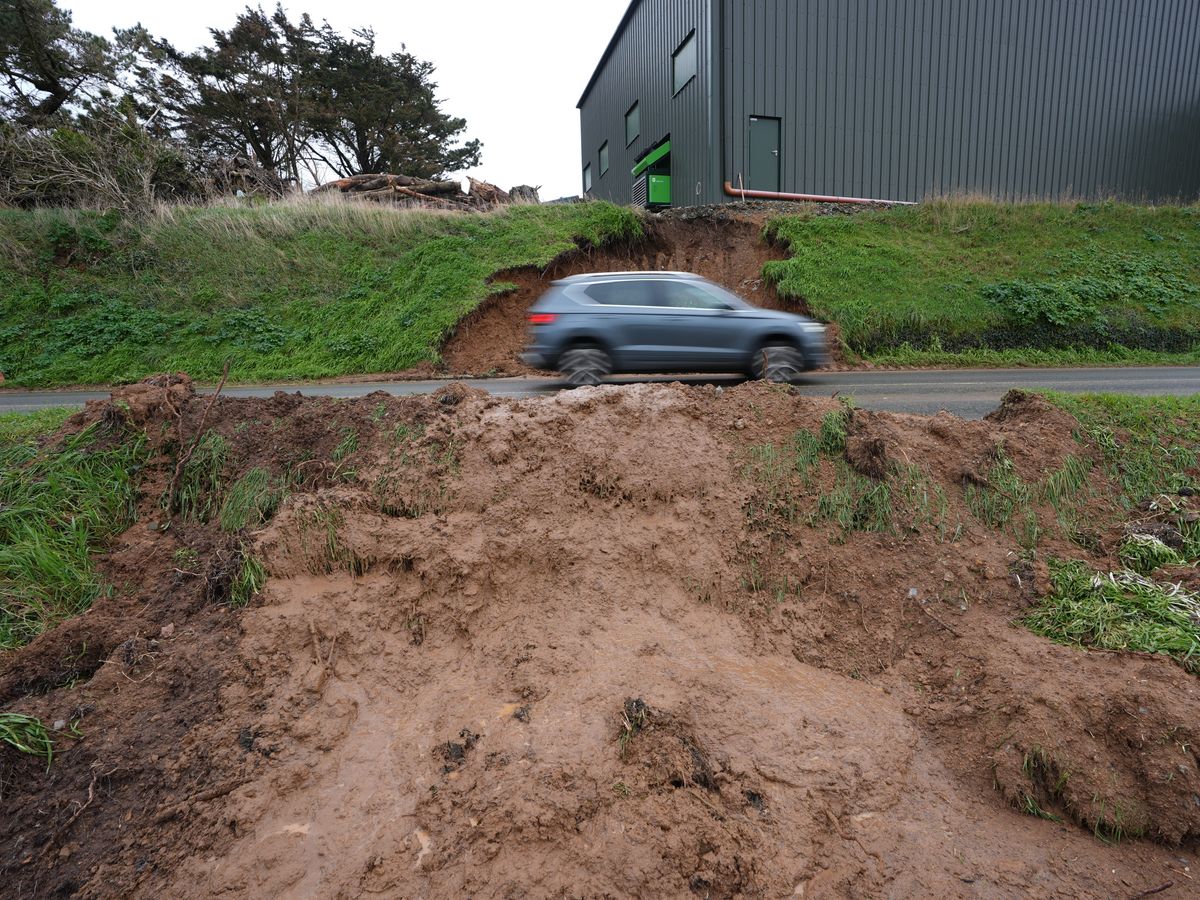 Clean-up continues in Ireland following latest flooding
