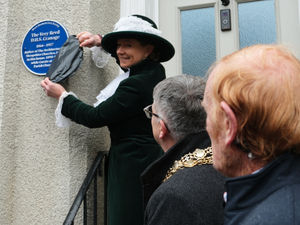 Supporting image for story: Blue plaque honours historical figure as Regency villa restored in Much Wenlock