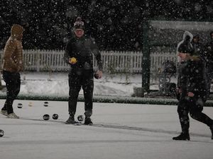 Supporting image for story: Picture: Snow fails to stop play in winter bowls league