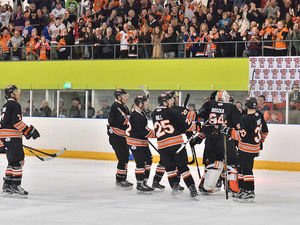 Supporting image for story: Telford Tigers retain their English Premier League stars
