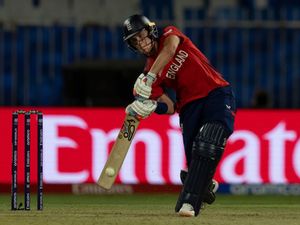 Supporting image for story: Nat Sciver-Brunt: England ‘thinking about ourselves’ after beating South Africa