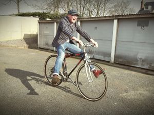 Supporting image for story: Unsigned artist The Humdrum Express talks about his career so far