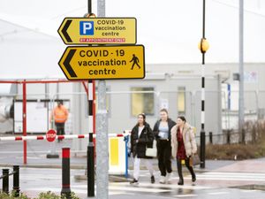 Supporting image for story: Risk of Covid-19 death ‘93% lower’ for fully-vaccinated people than unvaccinated