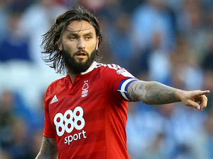 Supporting image for story: January transfer news: Aston Villa aiming to complete Henri Lansbury deal within 24 hours
