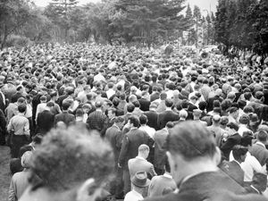 Supporting image for story: Pictures From The Past - June 30