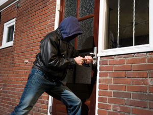 Supporting image for story: Streetly residents raise petition after burglary fears