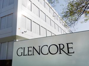 Supporting image for story: Glencore to stick with main listing in boost to London market
