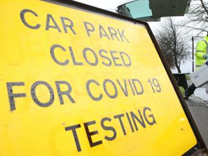 Supporting image for story: Trial to ‘test close contacts every day for a week’