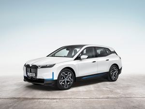 Supporting image for story: BMW details new electric iX and i4 models