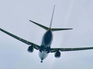 Supporting image for story: Ryanair tells delayed passengers to email minister