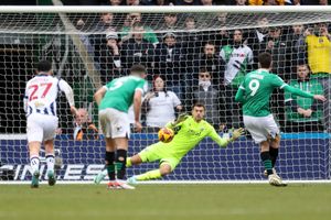 EDITORIAL USE ONLY. No use with unauthorized audio, video, data, fixture lists, club/league logos or 'live' services. Online in-match use limited to 120 images, no video emulation. No use in betting, games or single club/league/player publications