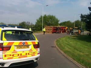 Supporting image for story: Overturned trailer blocks Newport roundabout