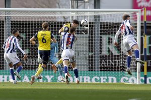 Supporting image for story: Oxford 2 West Brom 1: Managerless Baggies lose again on the road leaving travelling fans seething