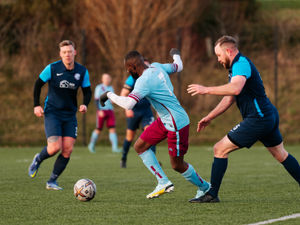 Supporting image for story: Dawley make it a perfect dozen as they hit top spot