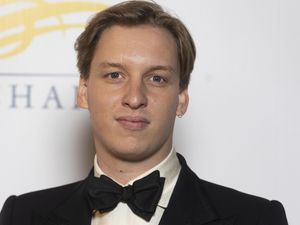 Supporting image for story: George Ezra pulls out of O2 Arena performance due to acute vertigo