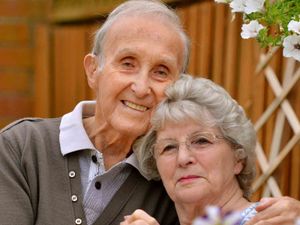 Supporting image for story: 'No secrets' is key to diamond marriage, say Telford couple