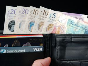 Supporting image for story: Cashless society concerns as survey suggests 48% of people carry physical wallet