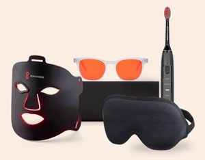 The BON CHARGE Beauty Sleep Kit has been designed to improve your night-time routine, and aid you before and during sleep to ensure you wake feeling rested and refreshed.