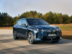 Supporting image for story: BMW iX receives a refresh with increased electric range